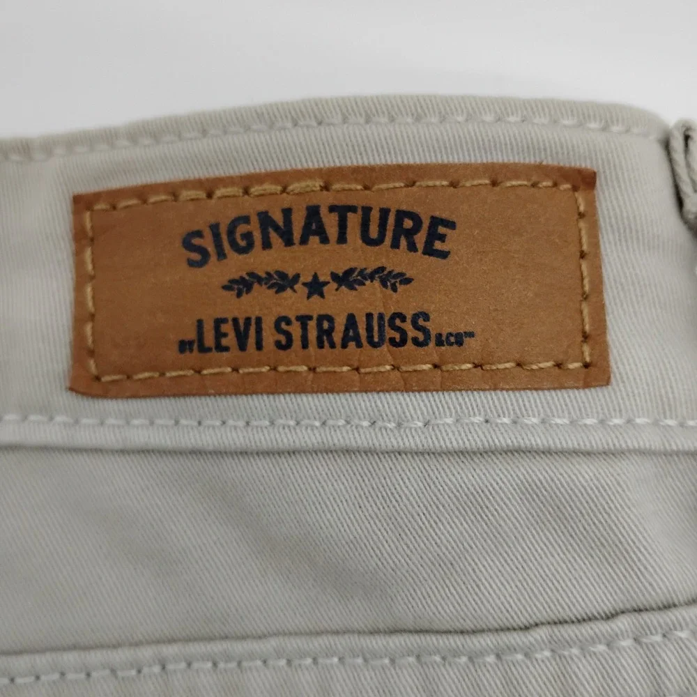 Signature Levi Strauss Modern Straight Khaki Tan Pants Mens 31x32 Stretch Chino